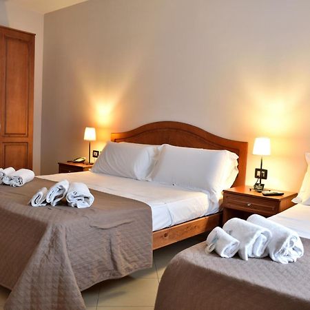Hotel Plaza Aversa Exterior foto